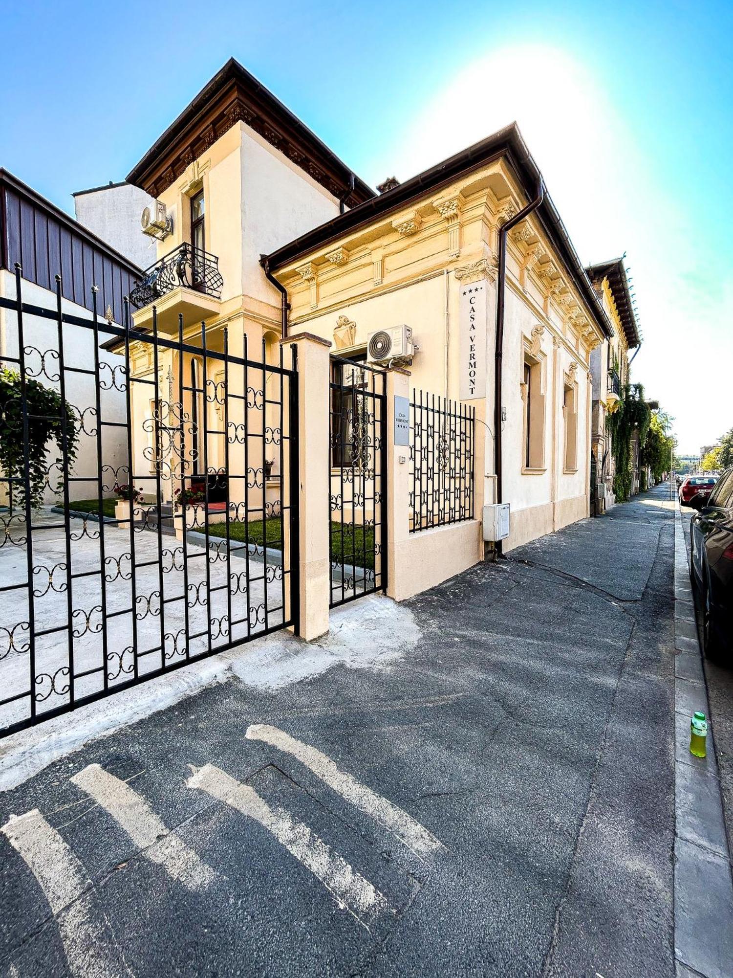 Hotel Boutique Casa Vermont บูคาเรสต์ ภายนอก รูปภาพ