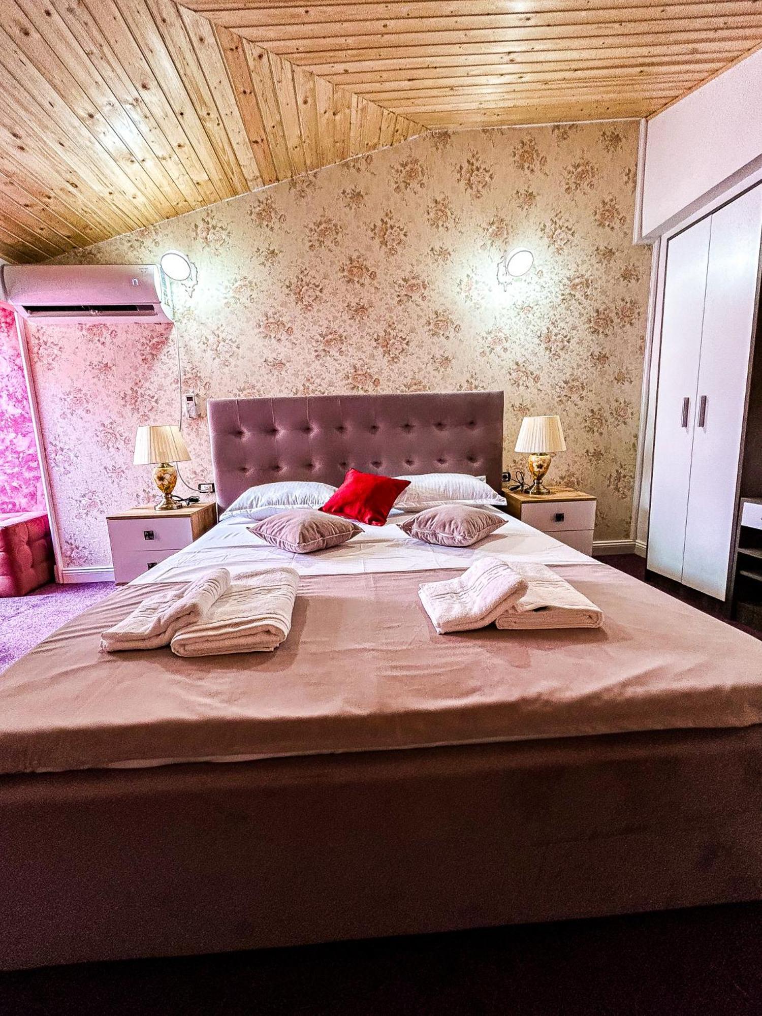 Hotel Boutique Casa Vermont บูคาเรสต์ ภายนอก รูปภาพ