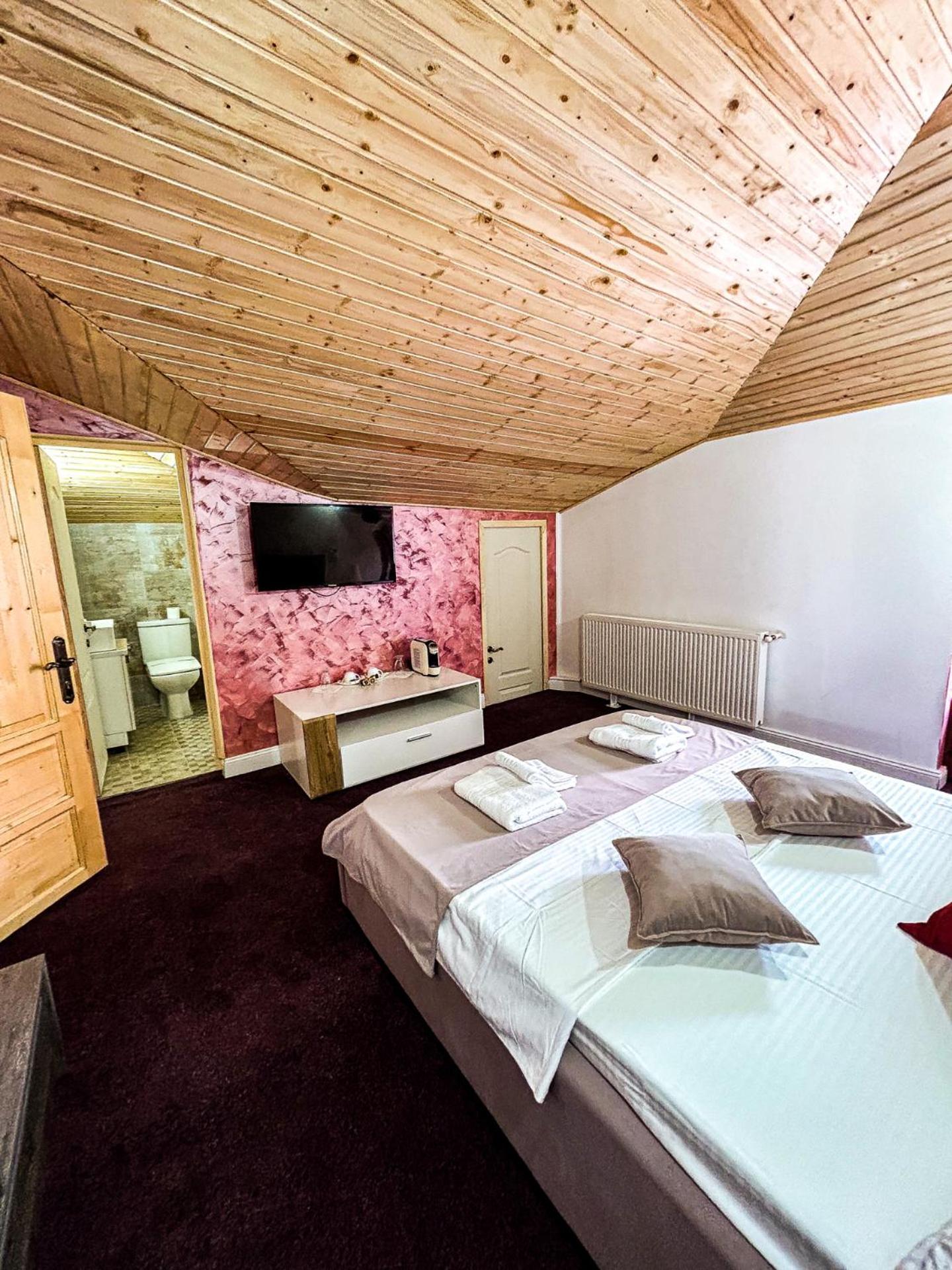 Hotel Boutique Casa Vermont บูคาเรสต์ ภายนอก รูปภาพ